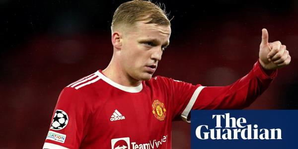 Manchester United’s Van de Beek a loan target for Crystal Palace and Valencia